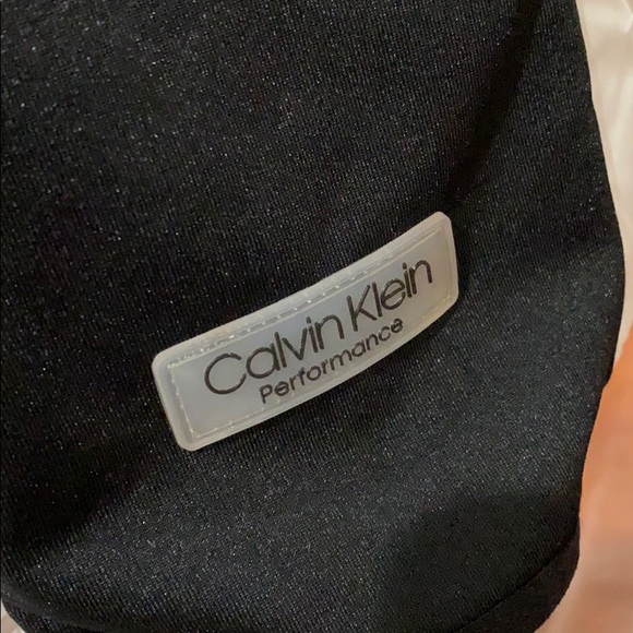 Calvin Klein Performance MixedMedia Quilte… - Picture 8 of 9